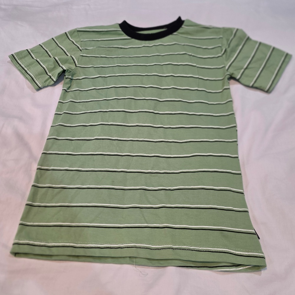 Kenneth Cole T-Shirt Boys 12 Green Excellent Striped KT5A92BLKD Crew Neck
